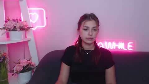 Snapshot of milanaangelas chatting on January 25, 5:51 am milanaangelas online show from January 25, 5:51 am