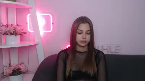 milanaangelas online show from September 26, 5:04 am