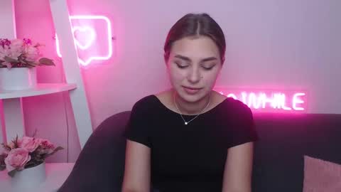 Snapshot of milanaangelas chatting on January 31, 11:56 am milanaangelas online show from January 31, 11:56 am