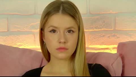 MilanaBalmain online show from September 10, 4:08 pm