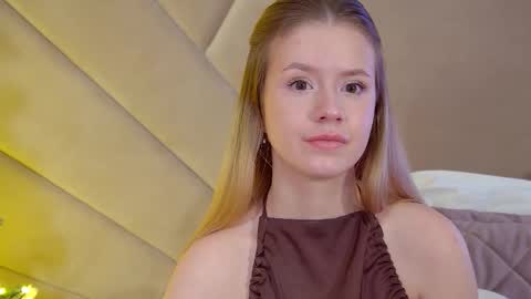 MilanaBalmain online show from December 23, 5:24 am