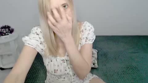 Milena online show from March 3, 6:37 am