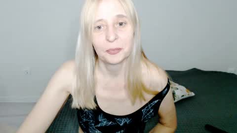 Milena online show from February 14, 4:26 am