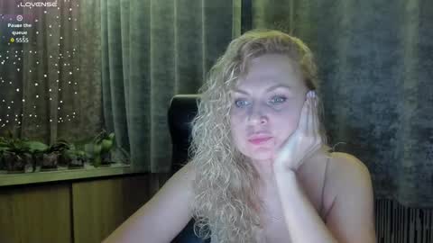 milanna_x online show from October 12, 9:05 pm