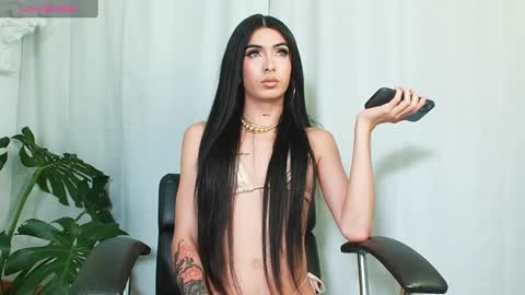Snapshot of milansantana24 chatting on January 15, 1:12 am MILAN SANTANA online show from January 15, 1:12 am