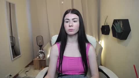 milasecretsss online show from February 22, 8:18 am