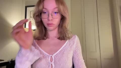 Mila online show from January 19, 4:06 pm