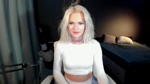 Milena online show from February 11, 1:20 am