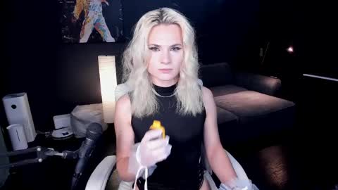 Milena online show from May 25, 12:06 am