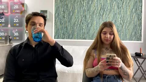 Miley and Michael online show from April 8, 6:16 am