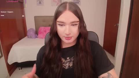 Miley online show from February 3, 4:00 pm