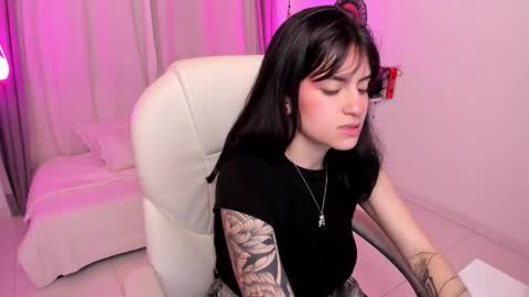  IEY EY  online show from October 1, 4:22 am