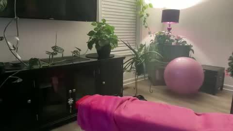 MIlf Goddess online show from October 15, 6:05 am