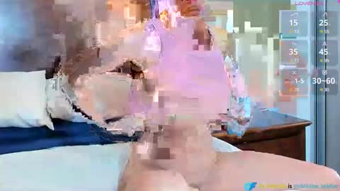Snapshot of milf_hairy chatting on February 20, 1:51 pm Christine online show from February 20, 1:51 pm