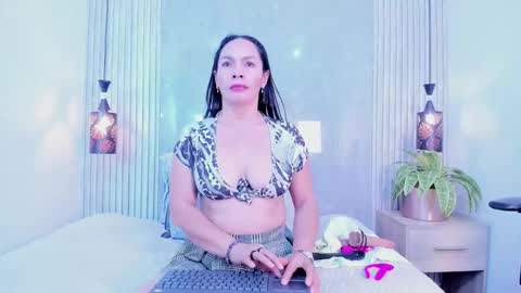 milf_luciana online show from February 26, 11:24 am