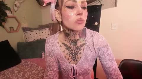 Isabella online show from February 13, 2:31 pm