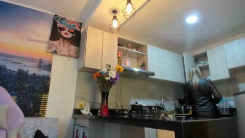 ASHLEY online show from October 9, 5:40 pm