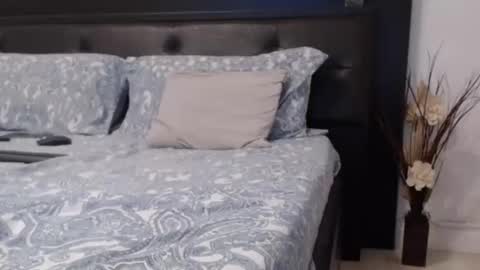 milfa online show from February 25, 11:54 am