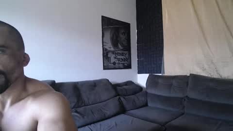 milioncouple online show from April 4, 4:58 pm