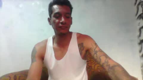 Snapshot of milkhammer chatting on February 17, 5:55 pm Hammer online show from February 17, 5:55 pm