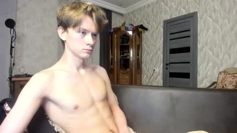 Isaac online show from January 31, 10:07 pm