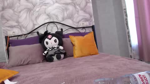 Snapshot of milky_way_rrr chatting on October 1, 2:16 pm Milky online show from October 1, 2:16 pm
