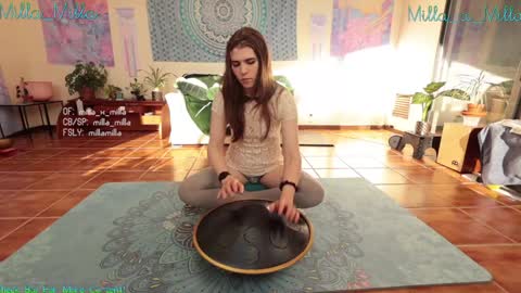 Snapshot of milla_milla chatting on January 19, 9:13 pm milla_milla online show from January 19, 9:13 pm