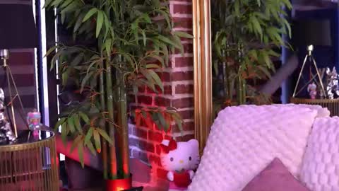 Milla online show from January 17, 6:45 am