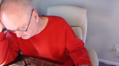 Snapshot of millenium0129 chatting on December 9, 1:29 am millenium0129 online show from December 9, 1:29 am