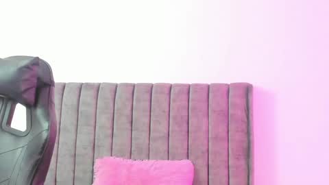 miller_silvana online show from June 9, 11:43 am