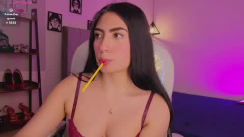 miller_vanessa_ online show from October 18, 8:24 pm