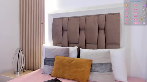 millie_byers online show from October 29, 11:23 am