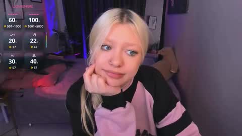 Millie online show from December 15, 1:18 pm