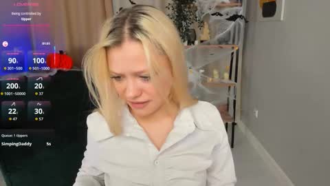 Millie online show from October 28, 10:55 pm