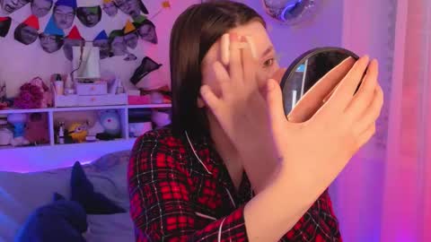 Millie online show from December 17, 5:36 am