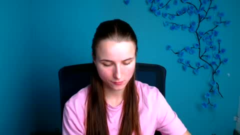 Milly online show from June 18, 9:14 am