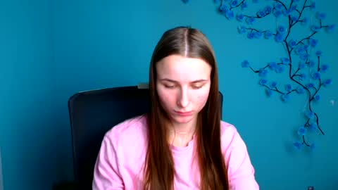 Milly online show from June 19, 9:15 am