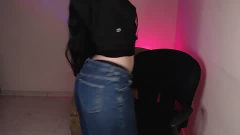 Emily  online show from June 20, 1:45 am