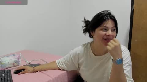 Snapshot of milocouple_ chatting on October 8, 11:10 pm Milo online show from October 8, 11:10 pm