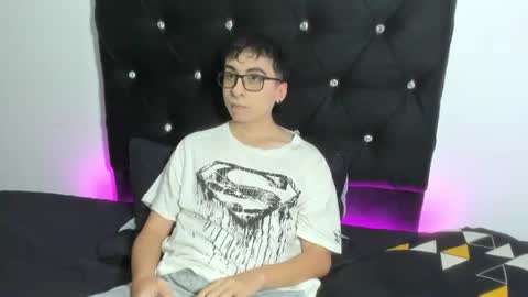 milogm_ online show from July 22, 5:53 am