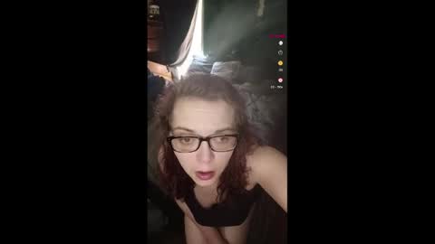 mimi142 online show from April 23, 5:03 pm