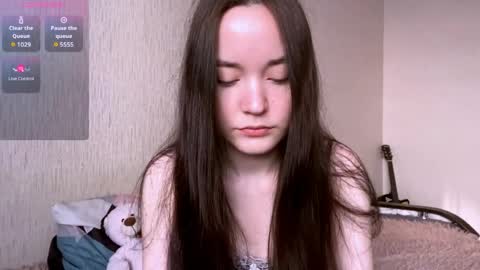 mimipurr online show from April 6, 3:37 am