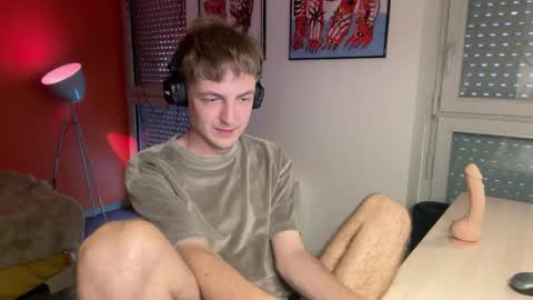 mimiro12 online show from April 18, 6:10 pm