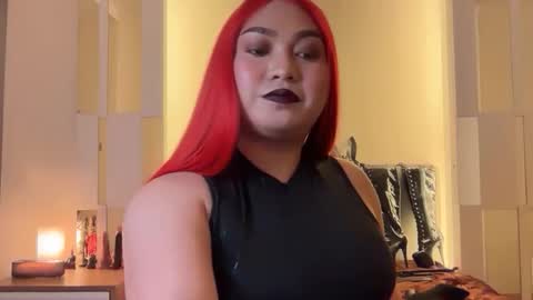 Queen Mimi online show from September 27, 1:42 pm