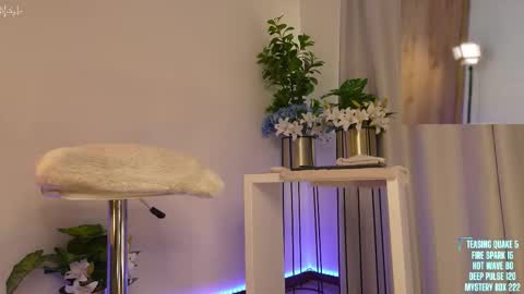 mimmyfit1 online show from February 14, 8:11 pm