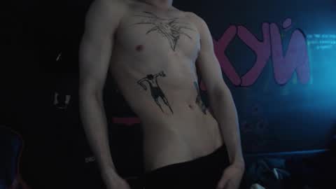 Max online show from February 4, 6:56 pm