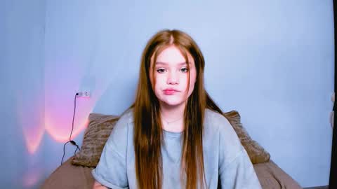 hi Im Mina  online show from January 17, 3:38 am