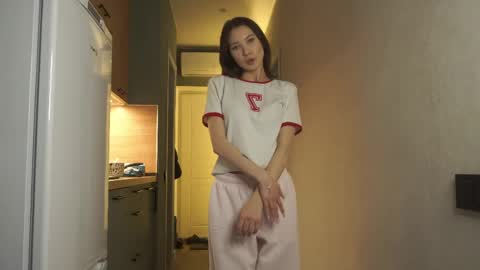 Mira online show from March 25, 8:54 am