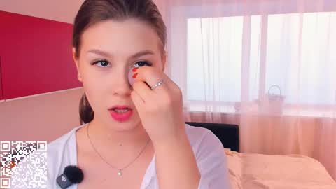 Mindi online show from November 7, 7:22 am