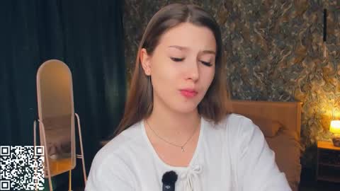 Mindi online show from December 3, 7:09 am